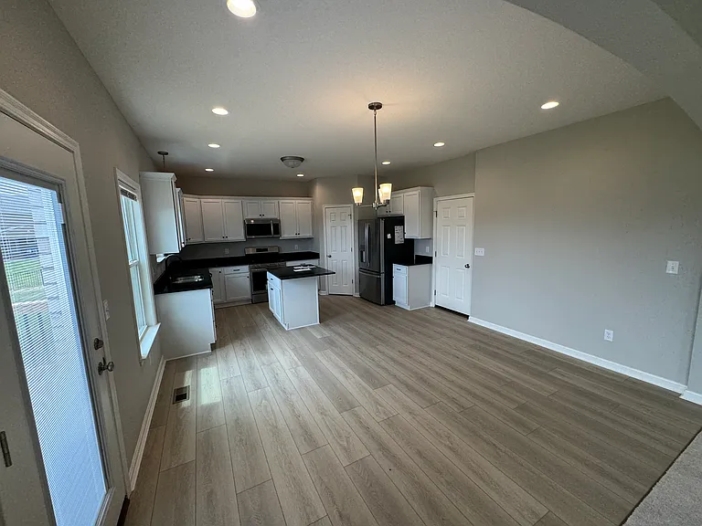 1408 Brookline Ct — Photo 12