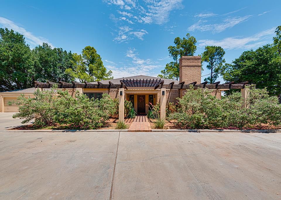 1st image of 4545 Shady Oak Ct