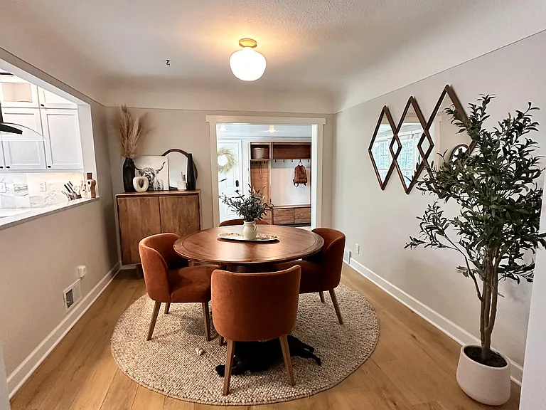 3725 Baker Rd — Photo 4