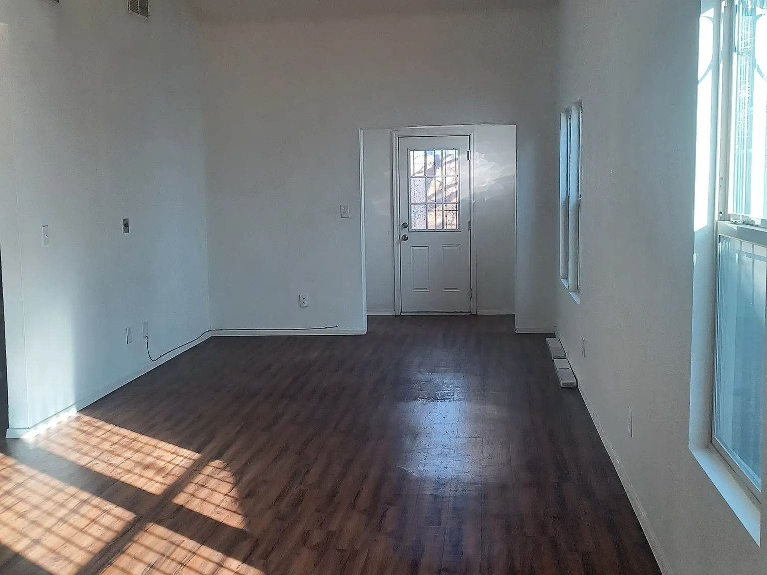 2 bed, 1006 sqft, $1,150 — Photo 2