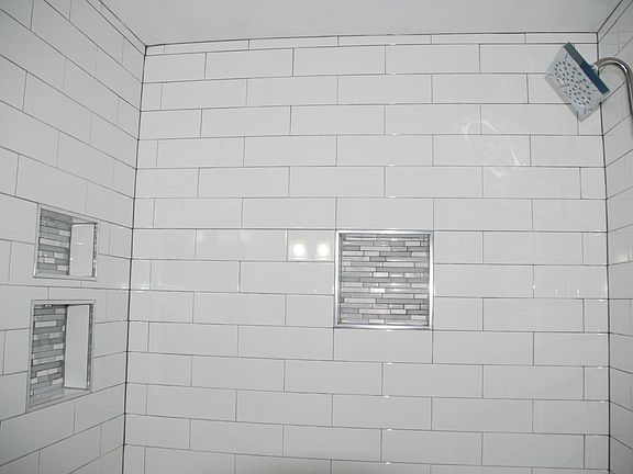 3rd image of 4503 Elmwood Dr