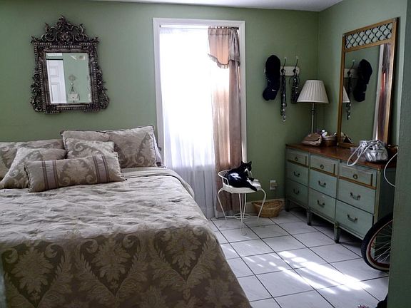 UNIT 2 - MASTER BDRM