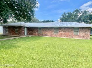 1016 Holden Calais Rd, Breaux Bridge, LA 70517