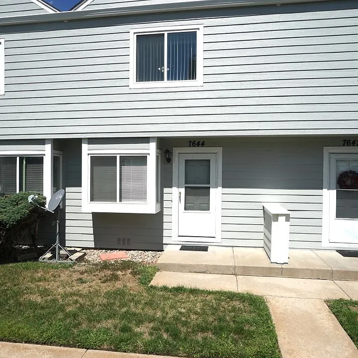7644 Lexington Manor Dr