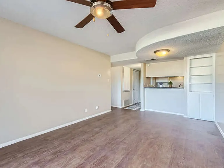 Hillside Place — Photo 6