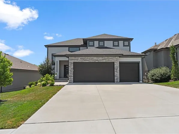22615 W 87th Ter, Lenexa, KS 66227