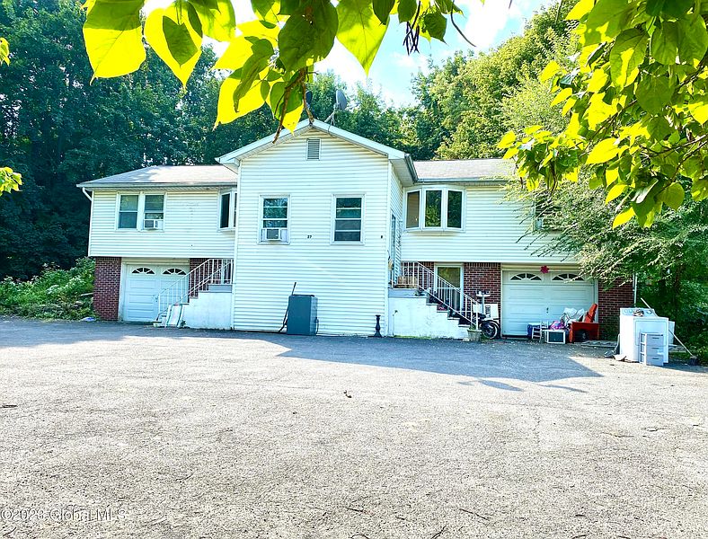 2nd image of 27 Winnie Avenue