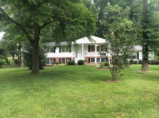 2330 Starcrest Dr, Silver Spring, MD 20904