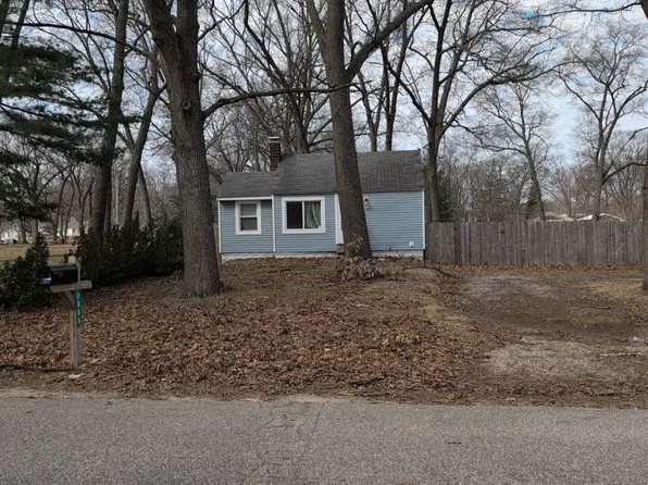 2885 Valk St, Muskegon, MI 49444