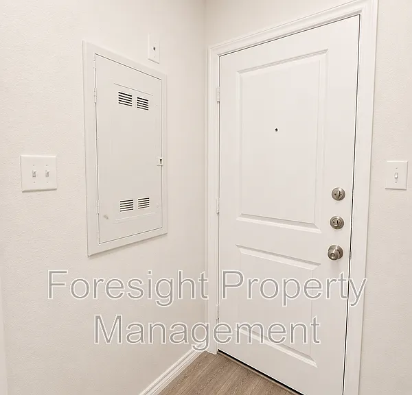 538 Concho St — Photo 10