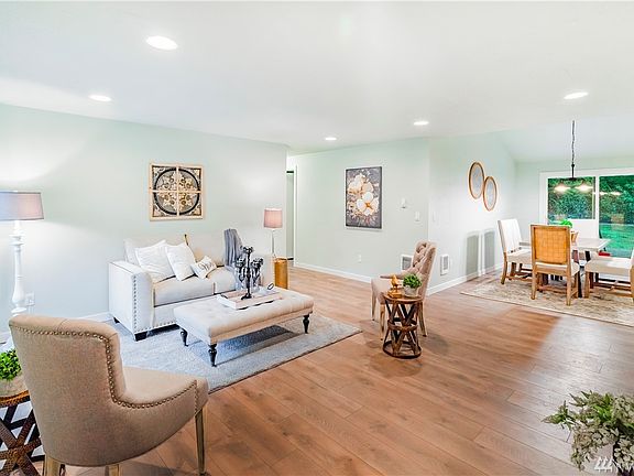 4th image of 16022 59th Street Ct NW