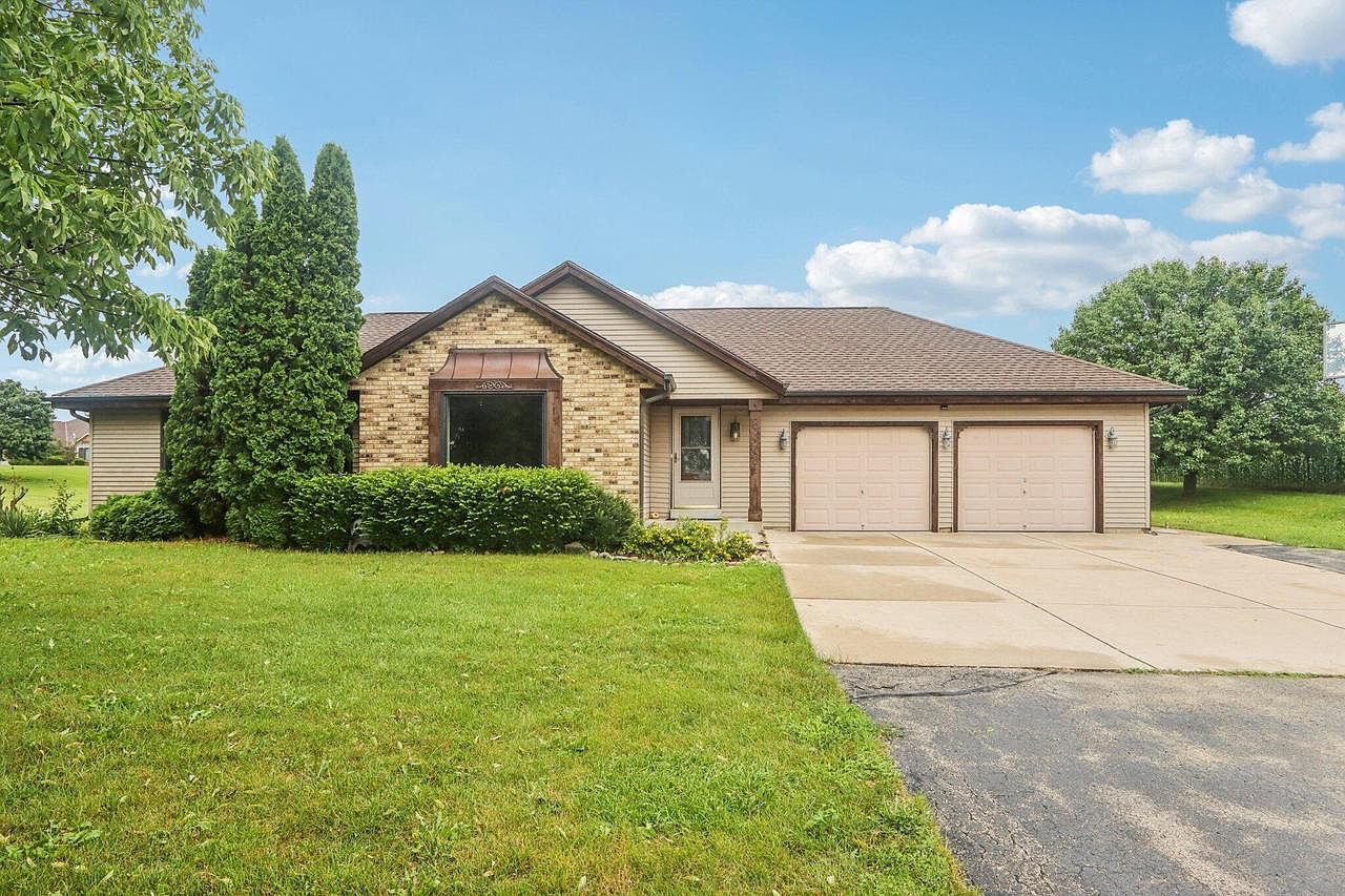 8896 South 51st STREET, Franklin, WI 53132 | Zillow
