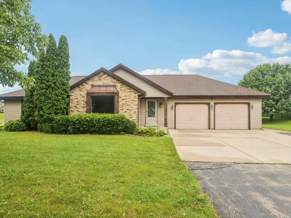 8896 South 51st STREET, Franklin, WI 53132