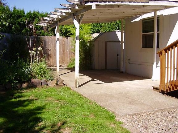 5th image of 15175 SE Lala Dr