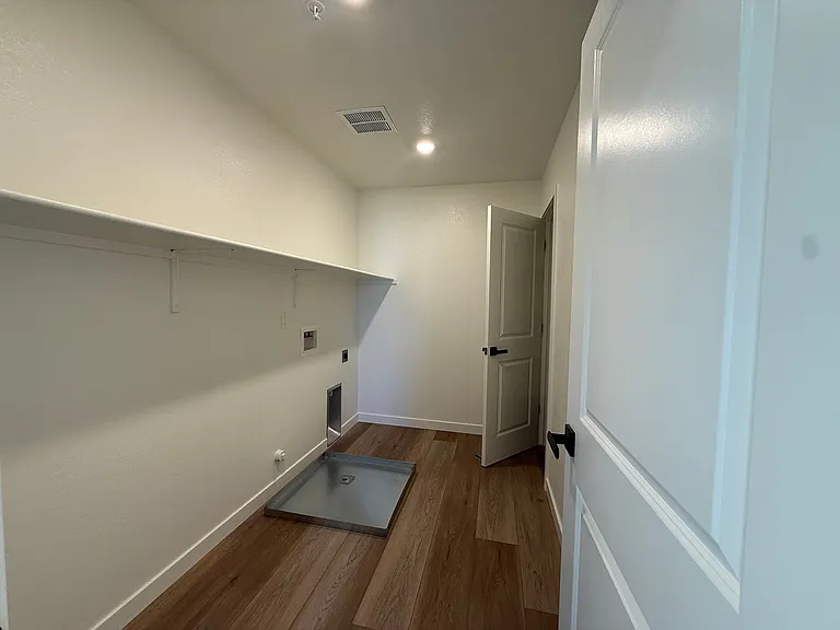 8801 J Sheehan St — Photo 15