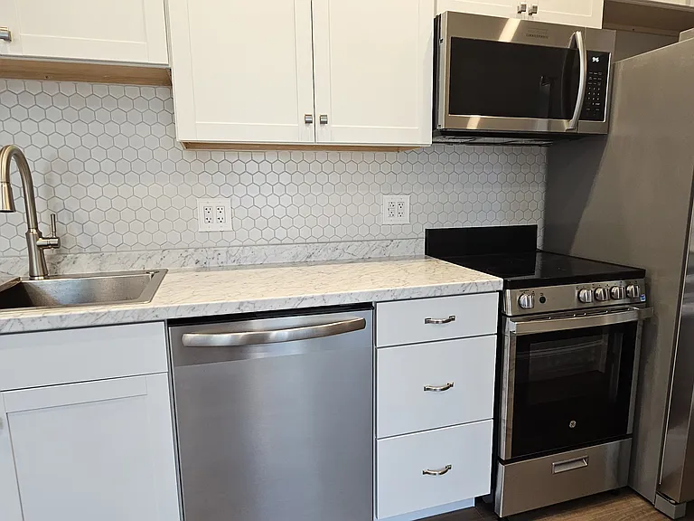 6 N Brunswick St #1 — Photo 5