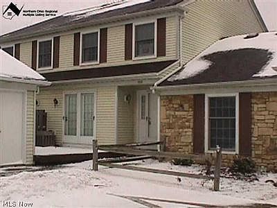 1st image of 1032 S Court St #26