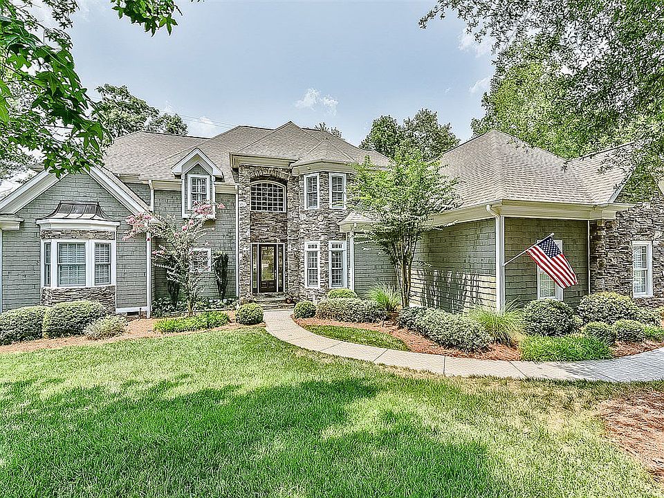 1st image of 212 Whiterock Dr