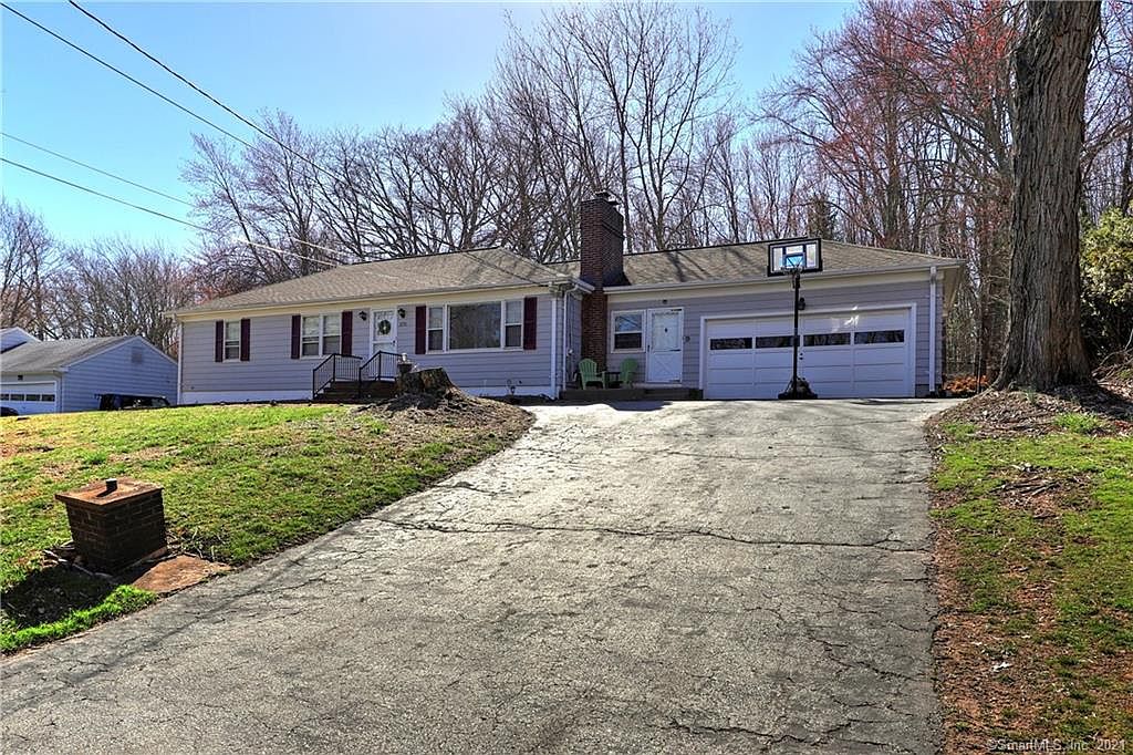 272 Hill St, Hamden, CT 06514 | Zillow