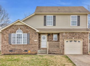 3423 Queensbury Rd, Clarksville, TN 37042