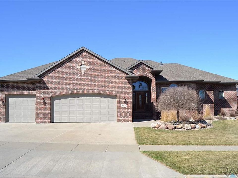 1st image of 6205 S Mustang Cir