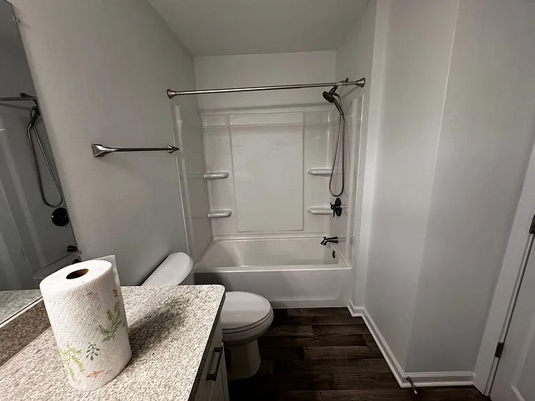 14107 Pinehurst Ln — Photo 15