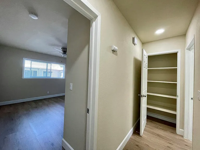 786 Elm St #11 — Photo 7