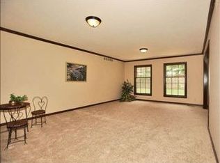 225 N Penrose Dr, Wichita, KS 67206