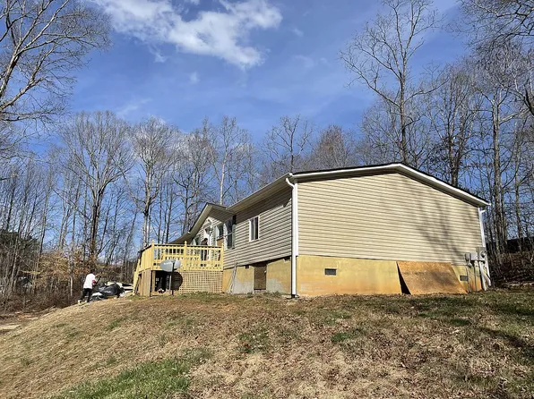 5524 Hemlock Ct, Lula, GA 30554