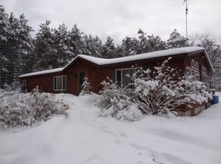 N1747 Kristin Ln, Waupaca, WI 54981