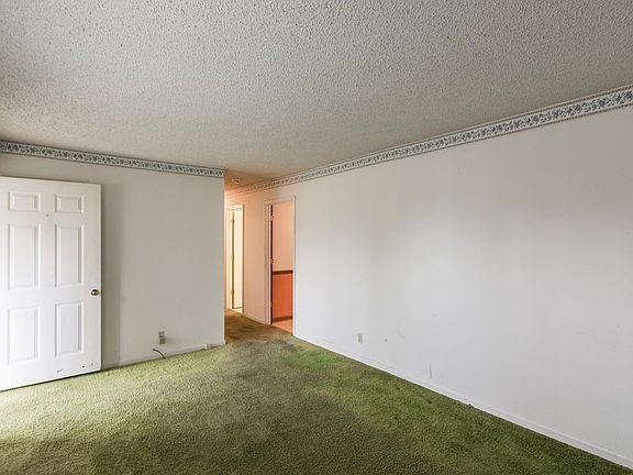4th image of 1489 Orleans Ct W