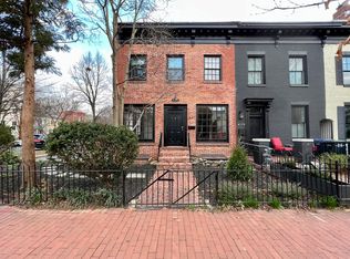 421 Independence Ave SE #1, Washington, DC 20003