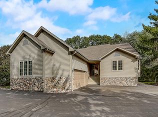 N75W13846 Appleton Ave UNIT E, Menomonee Falls, WI 53051