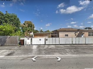 601 SE 8th St, Hialeah, FL 33010