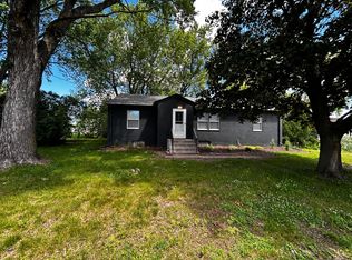 571 County Road East W, Shoreview, MN 55126