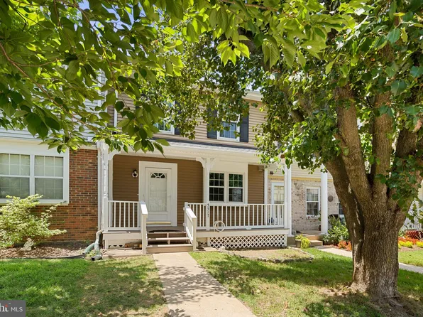 5317 Qualey Pl, Woodbridge, VA 22193