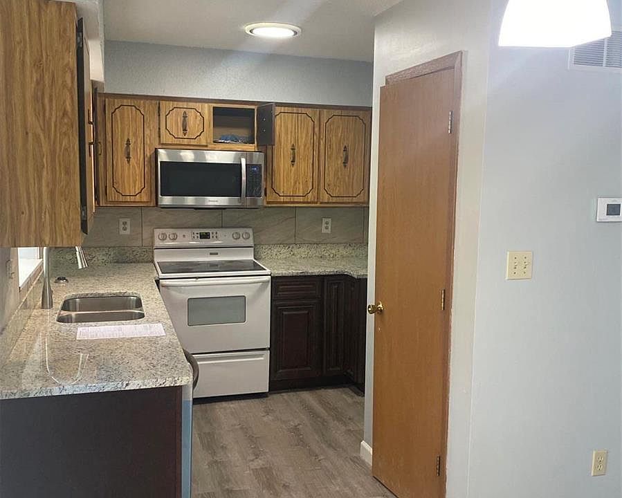 1st image of 10521 Silkwood Ct