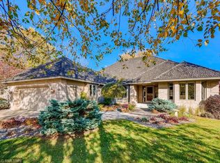 10493 Shelter Grv, Eden Prairie, MN 55347
