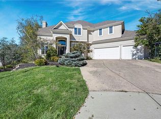 11013 S Glenview Ln, Olathe, KS 66061