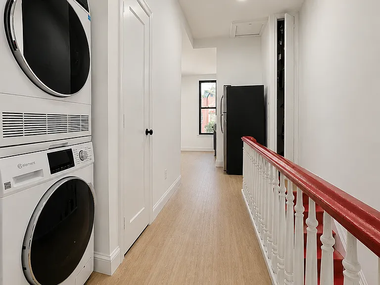 459 Pulaski St #2 — Photo 11