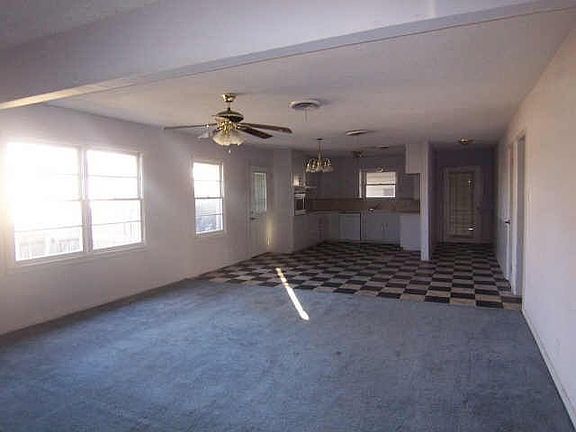 3rd image of 2402 Woodard St