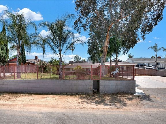 3rd image of 9542 52nd St