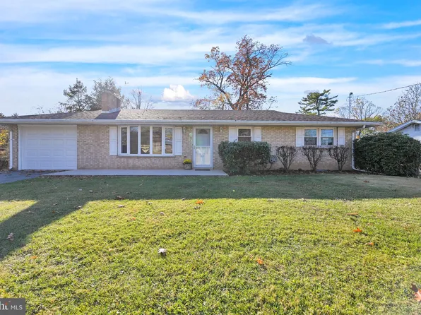 2250 Herman Dr, York, PA 17408
