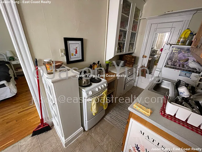 232 Kelton St #19 — Photo 7