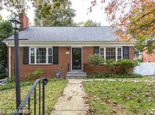 8812 Walnut Hill Rd, Chevy Chase, MD 20815