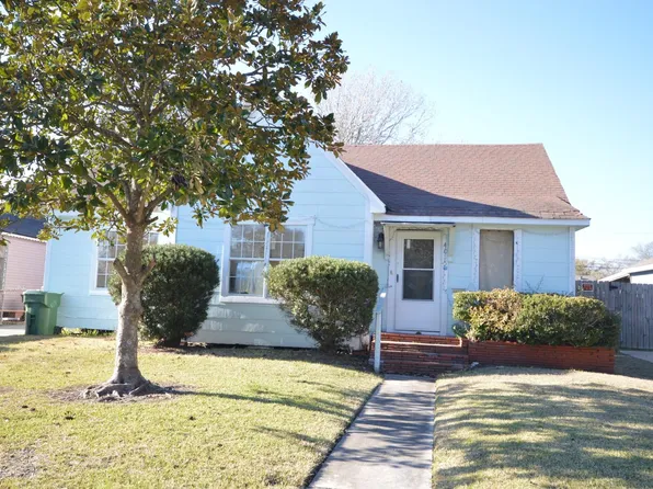 4015 Lakeshore Dr, Port Arthur, TX 77642