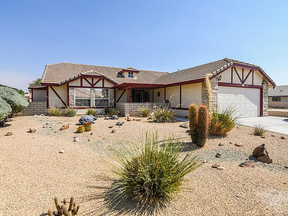 3rd image of 15180 Wildflower Ln