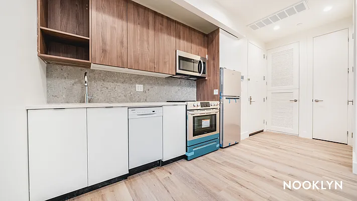 Rented by Nooklyn NYC LLC | media 2