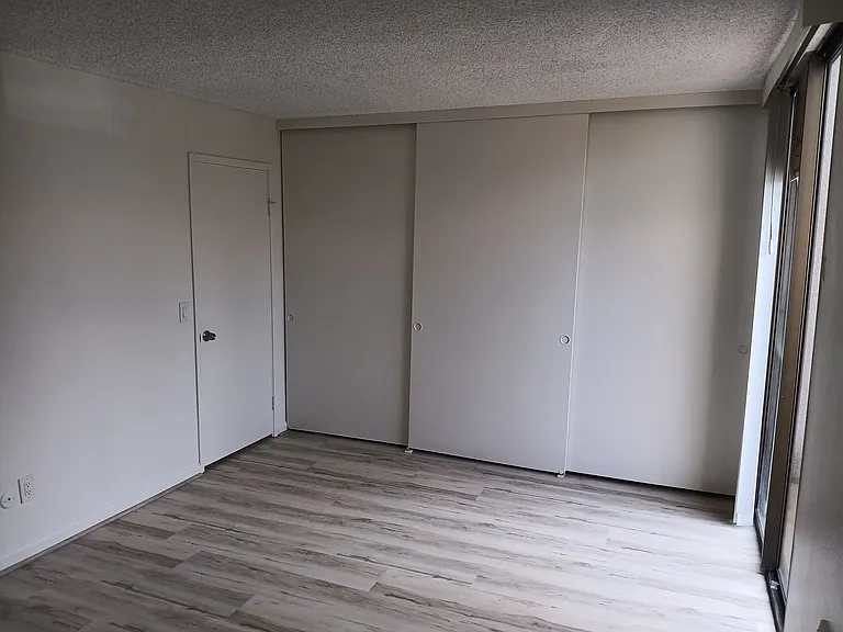 Bedroom Large Bedroom Closet