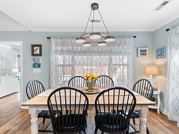 5th image of 765 Sloop Pointe Lane